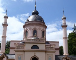 Alman Kralı’nın sarayında cami!