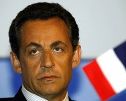 Fransa Sarkozy'yi istemiyor