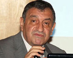 Mısır Başbakanı hastaneye kaldırıldı