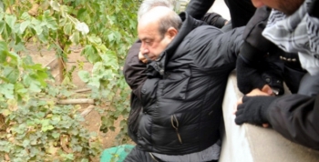 Hasip Kaplan çatıda mahsur kaldı!