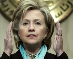 Clinton, Atina'ya moral verdi