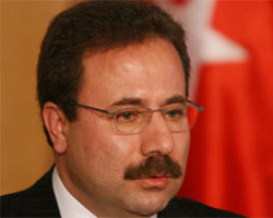 Akman yeniden adliyede