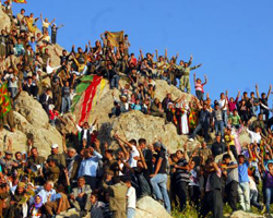 Festival PKK gösterisine dönüştü