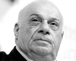 Denktaş’a 'Vatan Evladı Yüksek Madalyası' Verildi