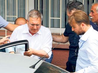Aziz Yıldırım hastaneden ayrıldı