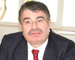 İçişleri Bakanı Güneş, görevini Şahin'e devretti
