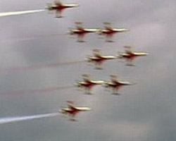Türk yıldızları nefes kesti