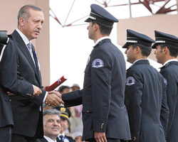 Polis artık hukukun teminatıdır