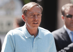 CIA Başkanı Petraeus, görevinden istifa etti