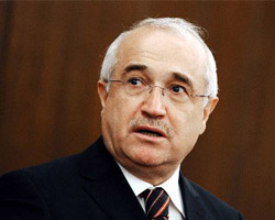 Cemil Çiçek başvurusunu resmen yaptı