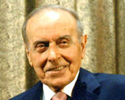 Aliyev'den güç gösterisi