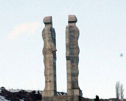 Anıtın yıkılmasına AB yorumu