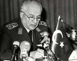 "Adam mahkemelerde dalga geçiyor"