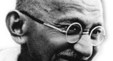 Gandi'nin gözlükleri kayboldu