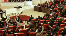 Meclisin en yaşlısı 79, en genci 27 yaşında
