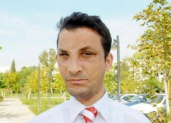 Uğur Acar tanınmayacak hale geldi