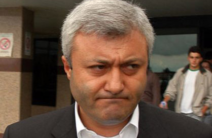 Özkan, duruşma salonunu seçim ofisi ilan etti