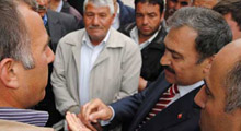 Bakan Eroğlu, SGK kuyruğuna çok kızdı