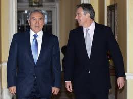 Nazarbayev, Blair'in maaşını iki katına çıkardı