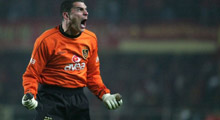 Eski Galatasaraylı Mondragon futbolu bıraktı