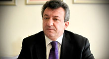 "Başbakan bölücüdür"