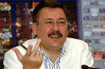 Gökçek'ten Nazım tepkisi