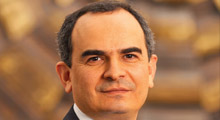 Eşi örtülü diye Sezer atamamıştı!