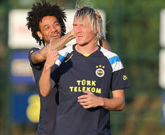 Fenerbahçe'de 6 isim kadro dışı!