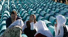Srebrenitsa'da soykırım kınandı