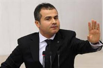 AK Partili vekilin kitabına Özkan'dan önsöz