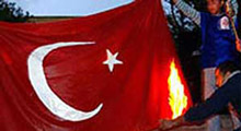 Bingazi'de Türk konsolosluğuna saldırı!