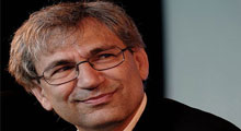 Orhan Pamuk ayaklanmalardan mutlu!