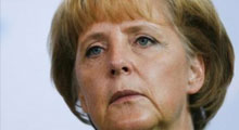 Merkel'den Kaddafi'ye: Savaşı bitir