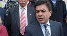 BDP'li vekil polise böyle taş attı!
