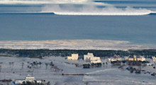 Hawai tsunamiden zarar görmedi