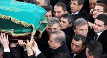 Erbakan, Gül ve Erdoğan'ın omuzlarında