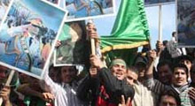 Libya'da göstericilerin üzerine ateş açıldı