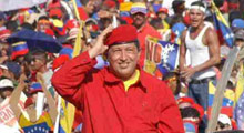 Chavez'den Kaddafi'ye destek