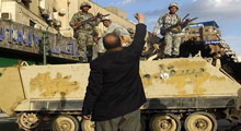 Tankları meydandan çıkmasını istemediler