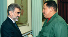 Chavez: Erdoğan fakirin elini bırakmıyor