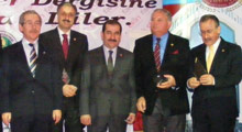 Taşar’a bir ödülde Meclis Haber Dergisi’nden!