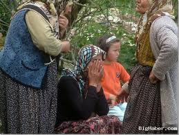 Nişan töreni sırasında ev çöktü