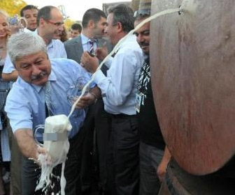 CHP Antalya'yı bitirdi