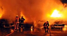Pendik'te aynı anda 18 araç kundaklandı