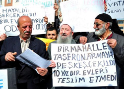 93'lük dededen ev protestosu