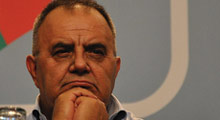'Ajan' bakan istifa etti