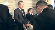 Erdoağan, Mevlana Müzesi'nde dua etti