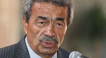 Aydınlılar da Kamer Genç'i kınadı