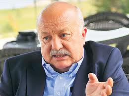 Sadri Şener hastanede hastanelik oldu