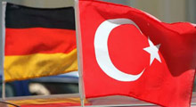 Türk öğrenciye tuvalet izni bile yok!